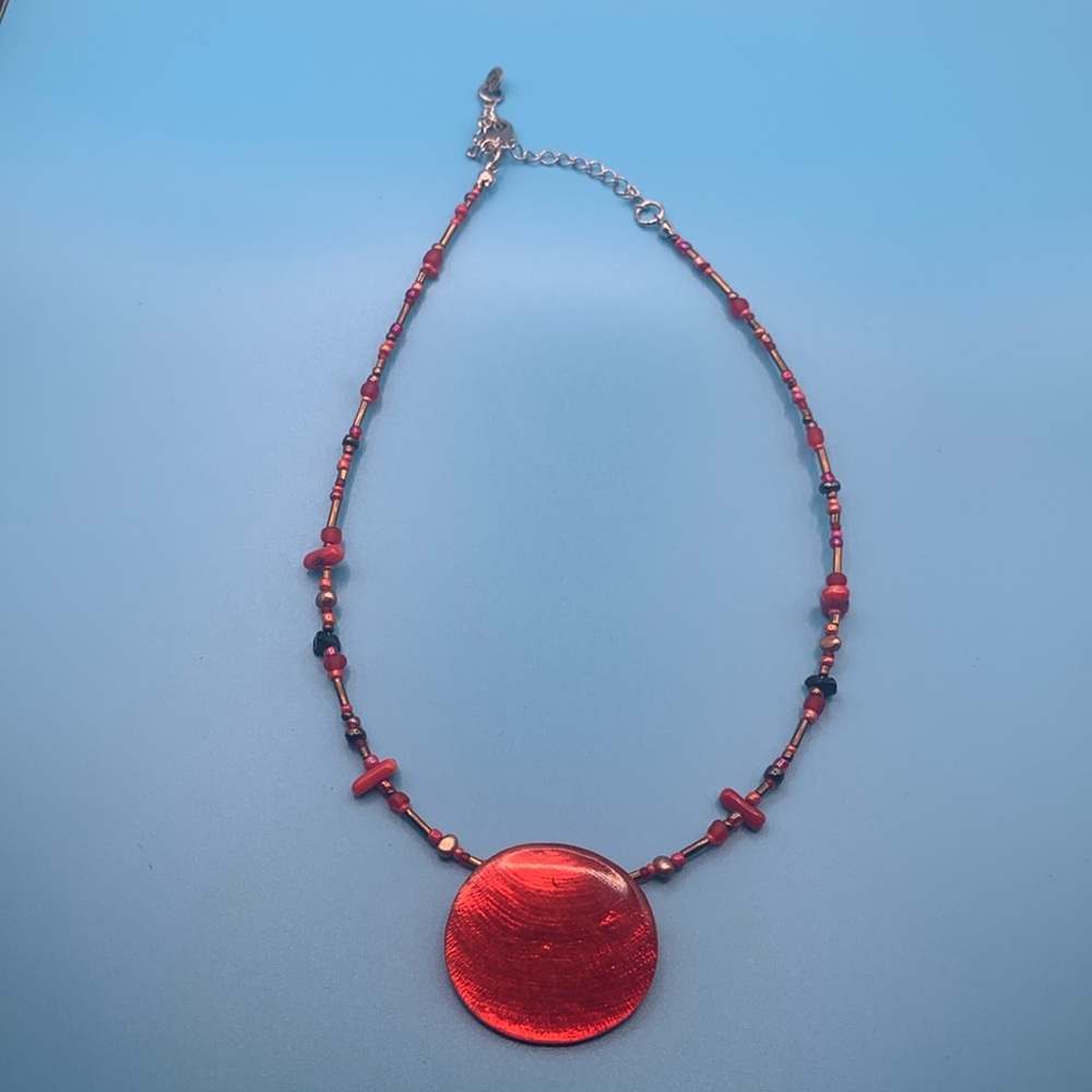 Mix Culture Red Pendant Beaded Necklace